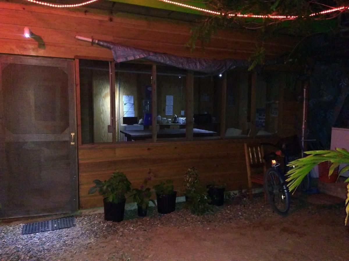 Placencia Hostel Exteriér fotografie
